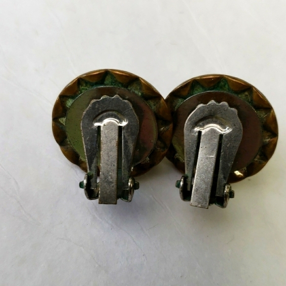 Vintage Clip on Earrings Used Pearl & Rhinestone - Picture 4 of 6